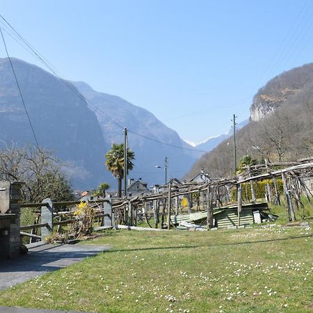Rustico Pult Villa Someo Buitenkant foto