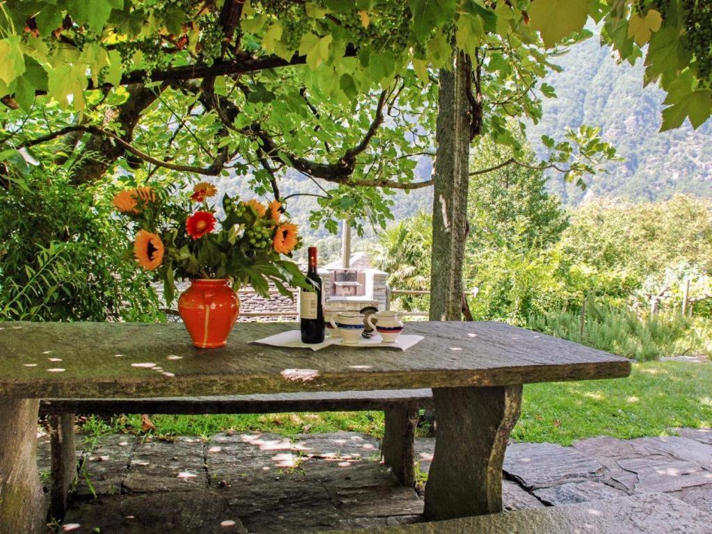 Rustico Pult Villa Someo Buitenkant foto